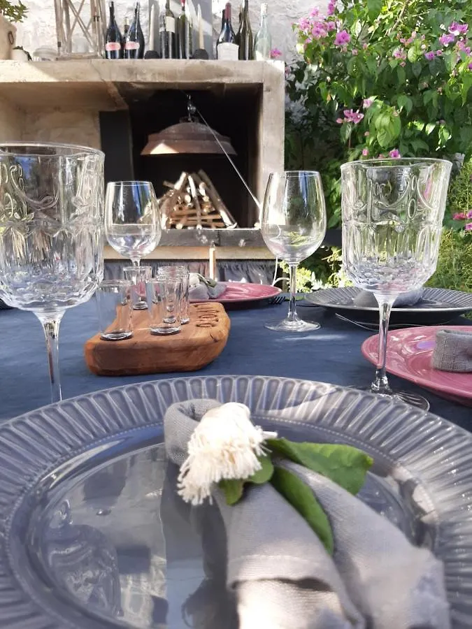 Holiday home Tiny House Lipoto Villa Donji Okrug